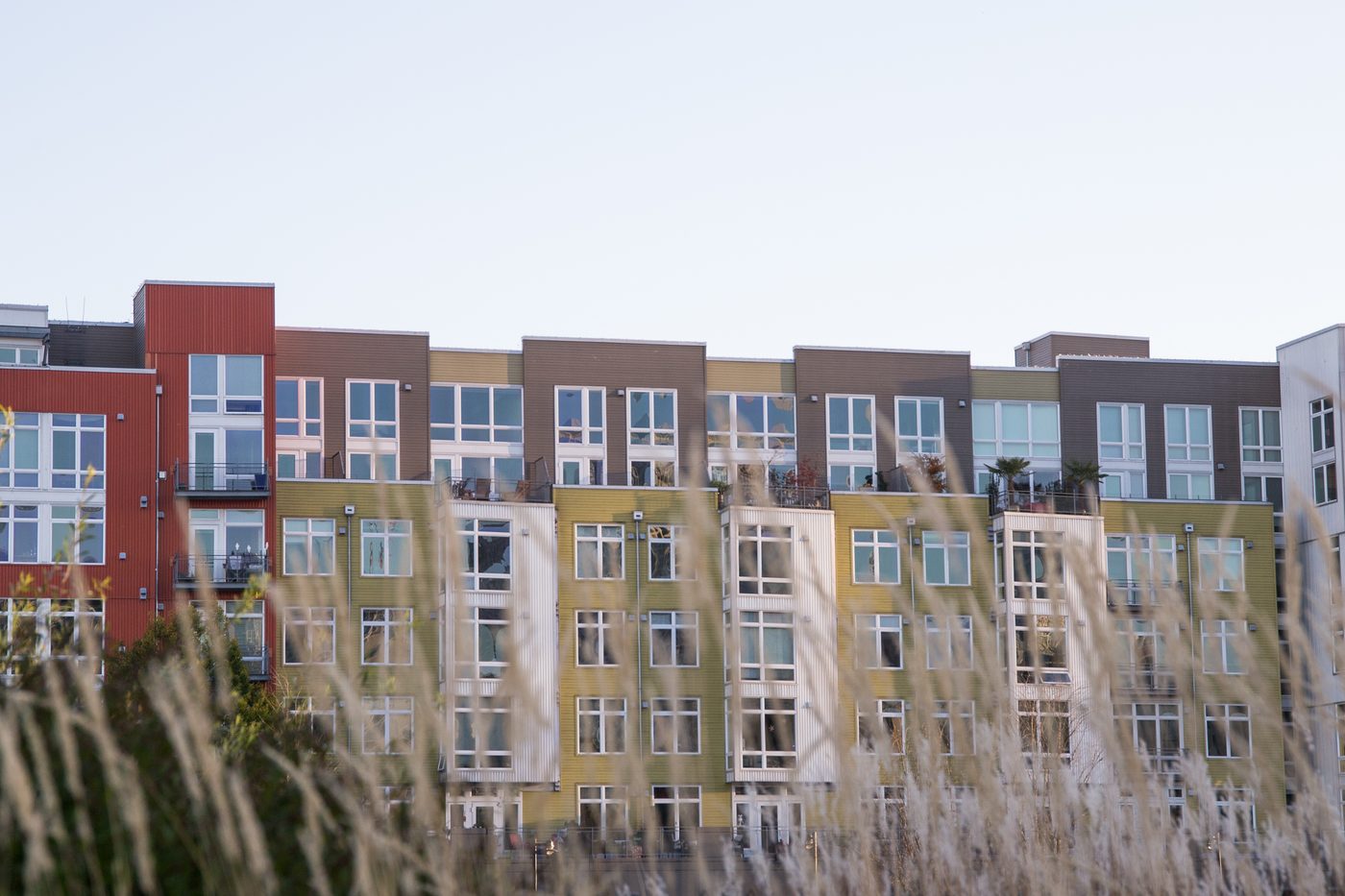 Apartment community exterior with landscaped grounds in Tacoma, Washington
