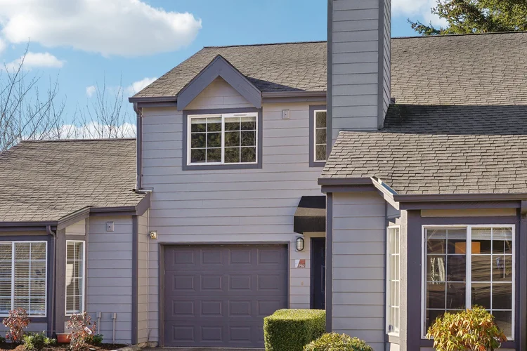 Water's Edge Townhomes apartment community exterior in North Tacoma, Washington